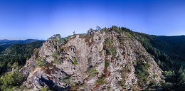 Eine Panoramaaufnahme des Lautenfelsens