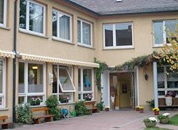 Katholischer Kindergarten St. Marien Außenansicht des katholischen Kindergarten St. Marien.